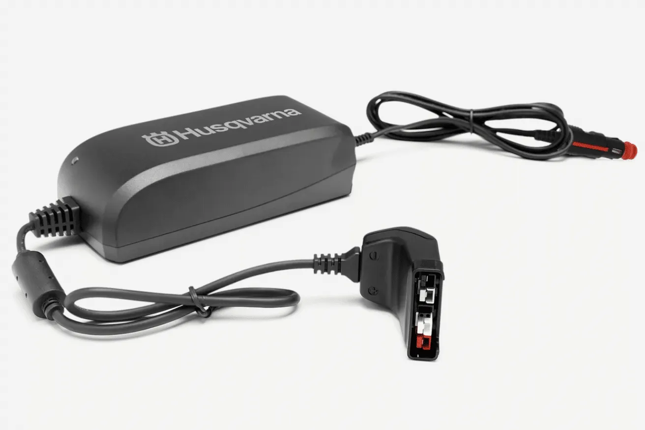 Coupe-bordure à batterie HUSQVARNA – 215iL (pack 1 batterie BLI10 ou 40-B70 et chargeur 40-C80) – Image 5