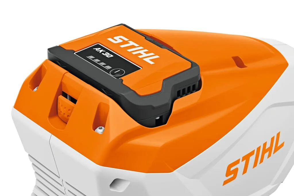 Débroussailleuse STIHL – FSA 80 avec couteau à herbe 230-2 (pack batterie AK 30 + chargeur AL 101) – Gamme AK – Image 3